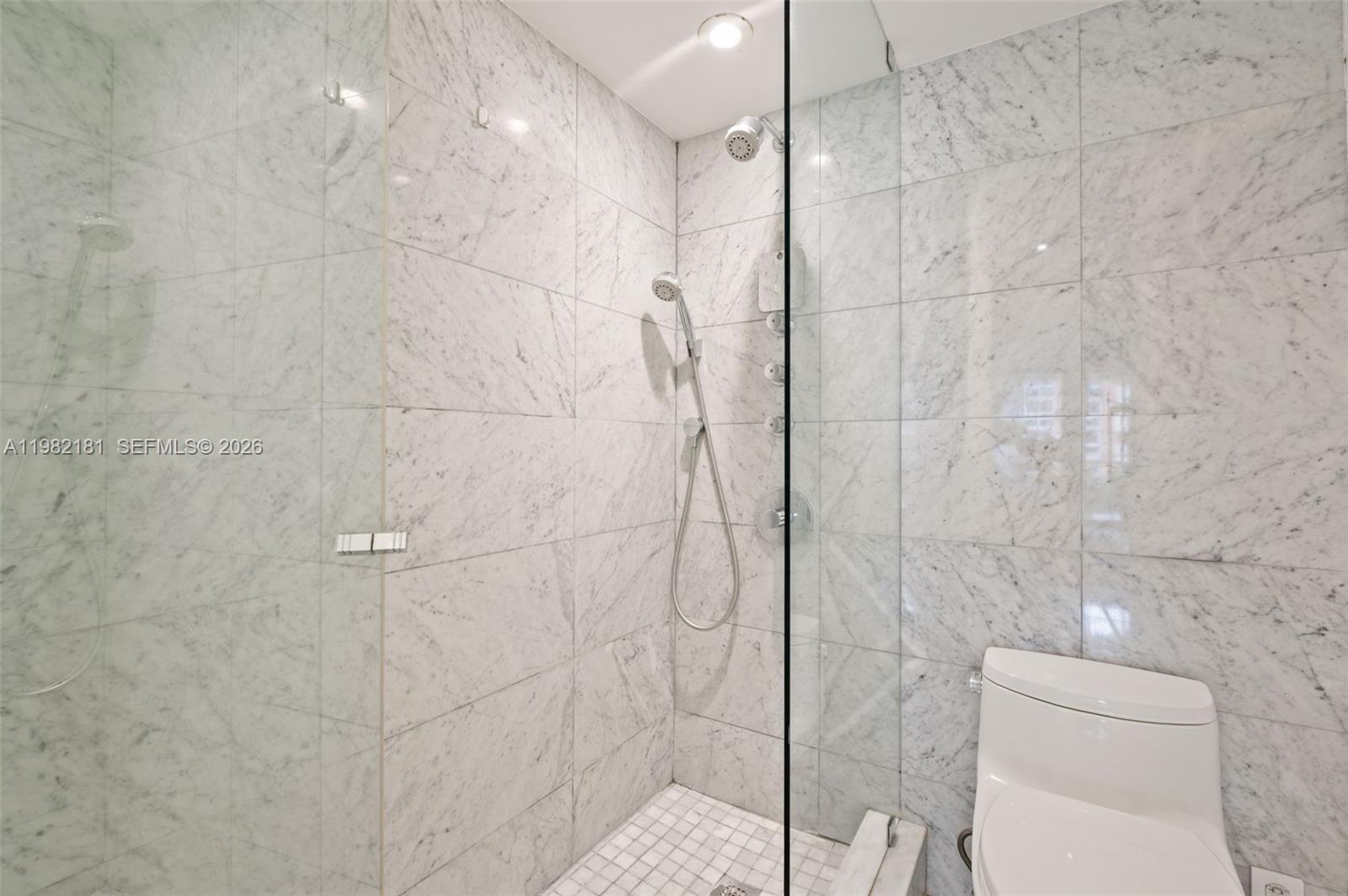 YACHT HARBOUR CONDO - Residential