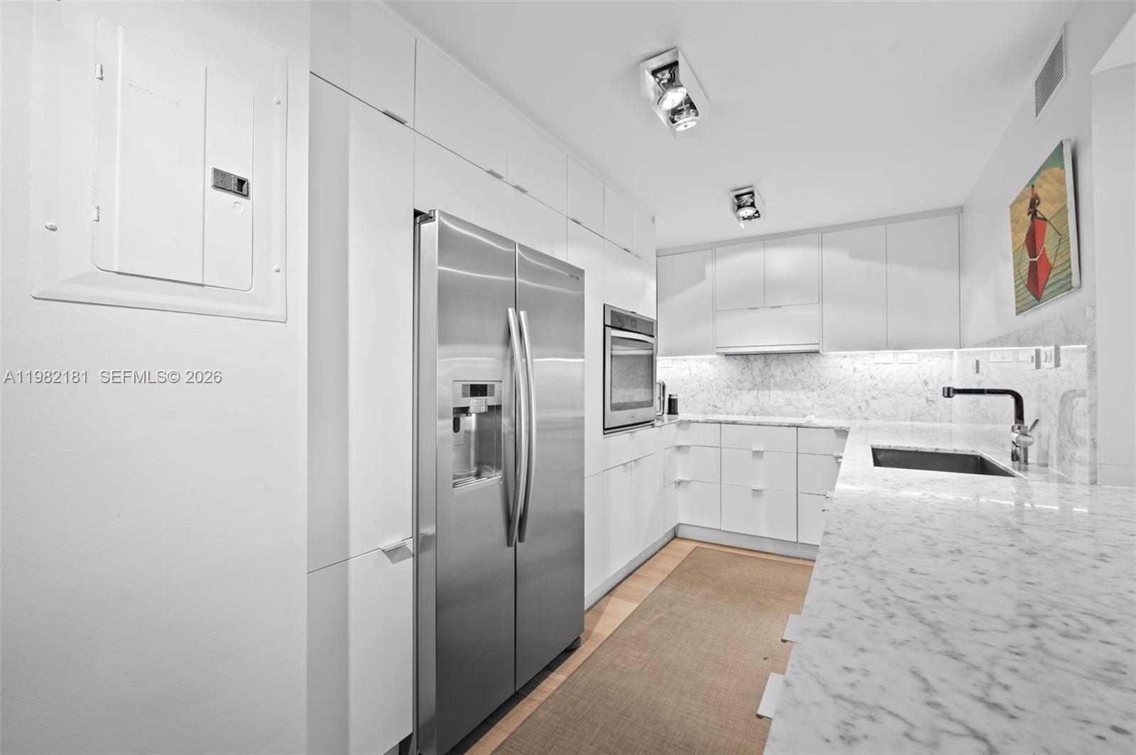 YACHT HARBOUR CONDO - Residential