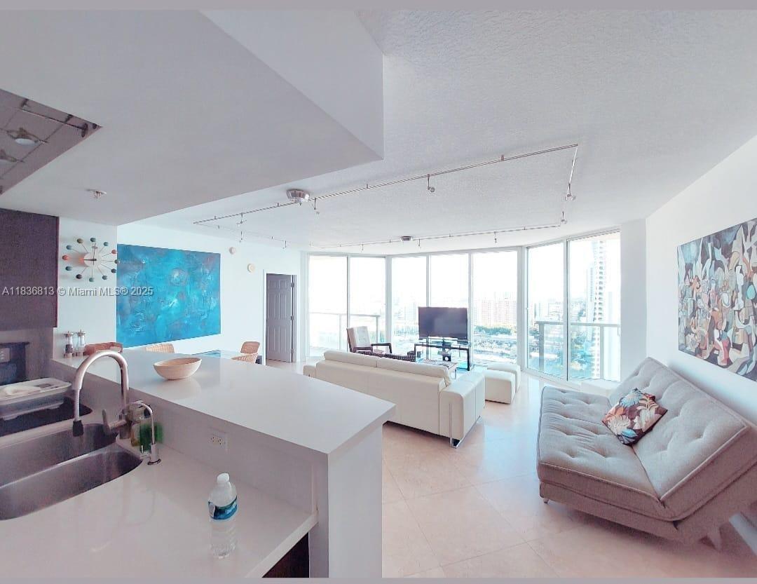 Wonderfully furnished and equipped unit at La Perla Condominium available for rent, minimum 6 months. The unit located in the 28th floor got amazing view of the city and beach. La Perla Ocean Front Residences offers all the comforts and services. including daily beach service, gym, 24hrs security, and valet parking. Call the listing agent to schedule a showing. Max capacity is 4 people.