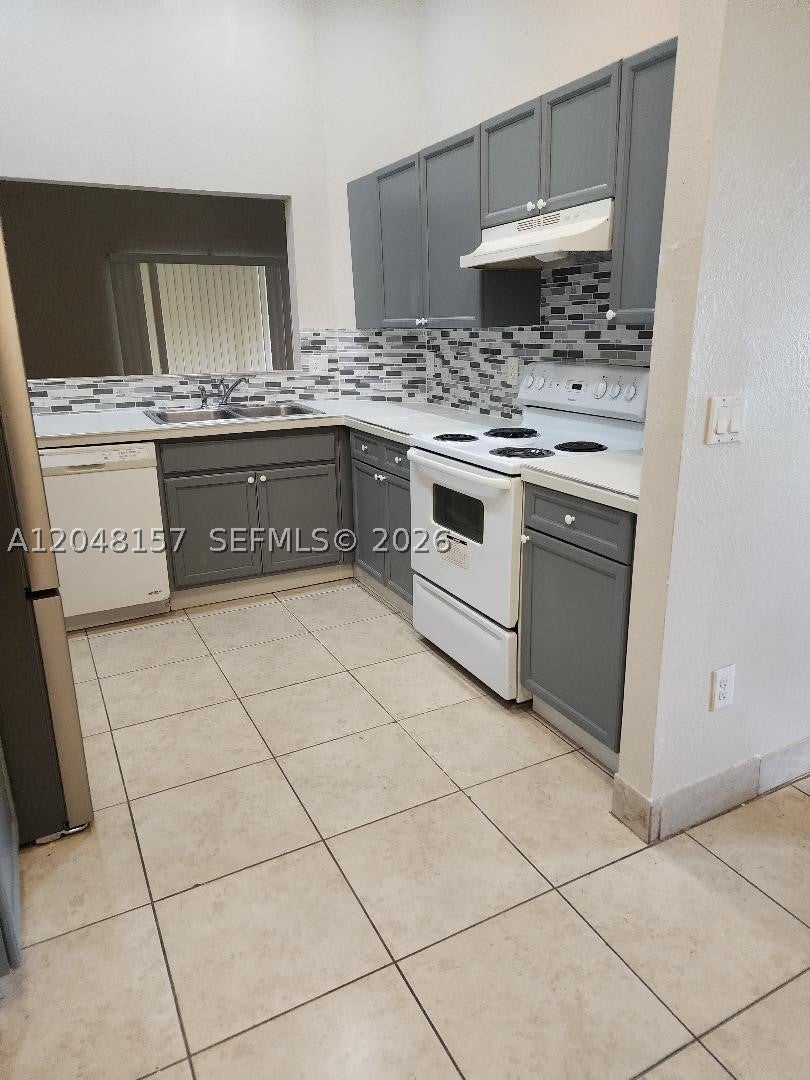 4740 SW 14, Lehigh Acres, FL, 33973/$479,000 2 4740 SW 14