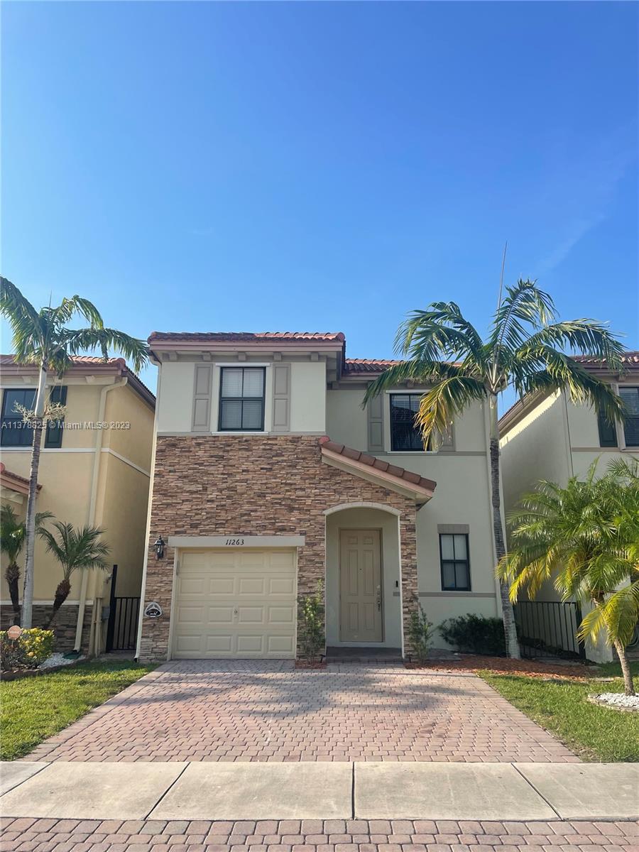 SILVER PALM EAST SEC FOUR - Residential Lease