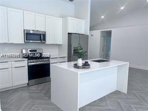 BONAVENTURE LAKES ADD 2 - Residential