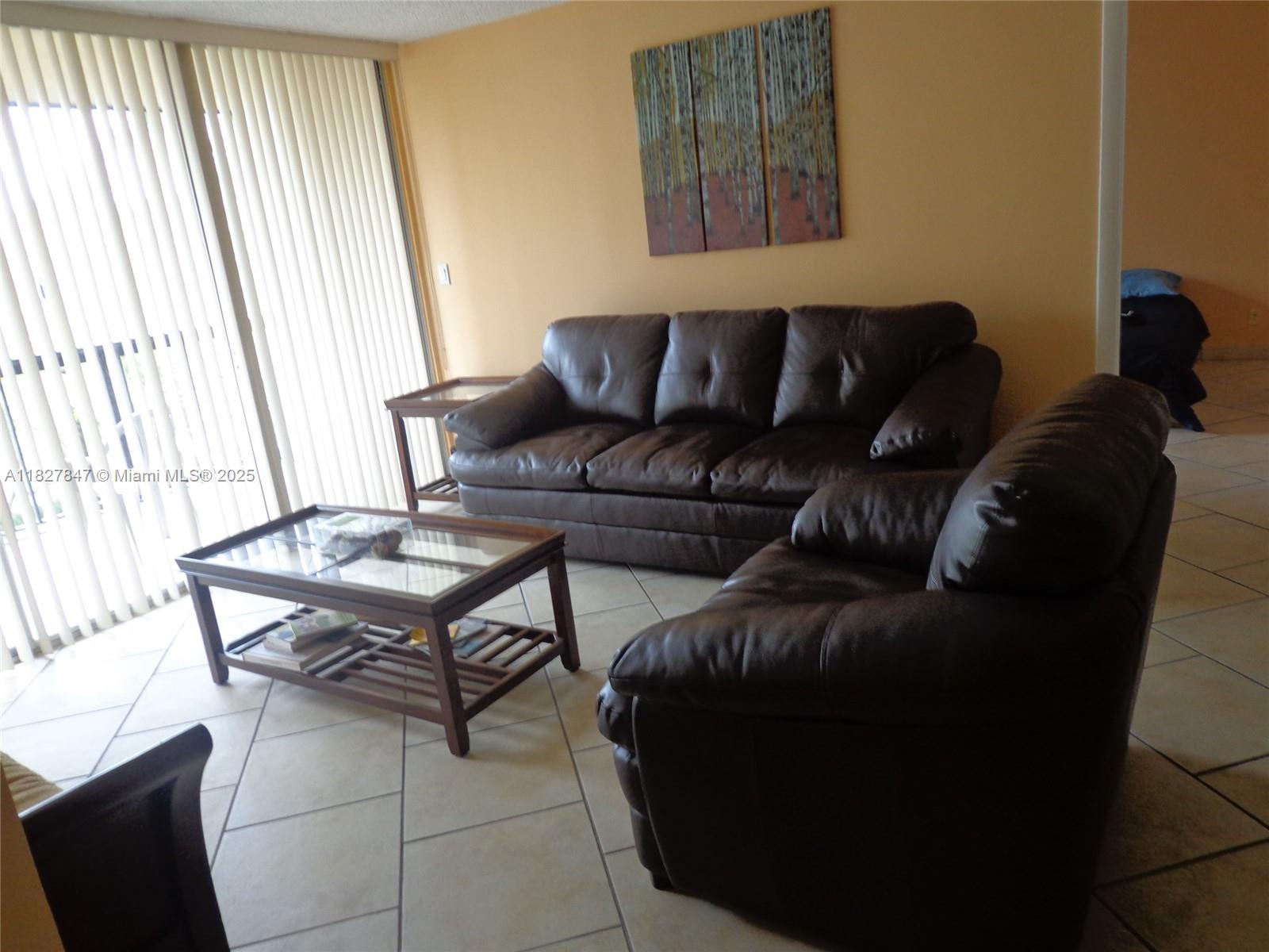 10425 SW 112th Ave 319-1
