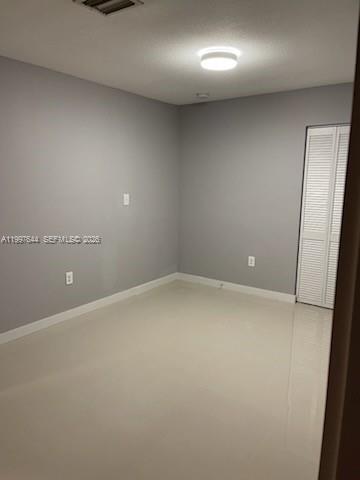 COUNTRY LAKE MANORS SEC 3 - Residential Lease