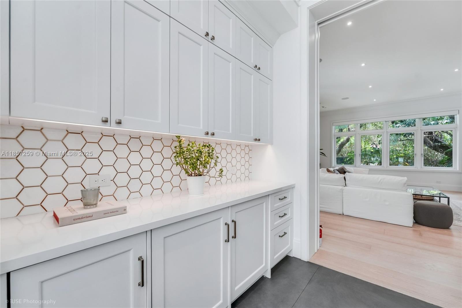 SNAPPER CREEK LAKES SUB - Residential