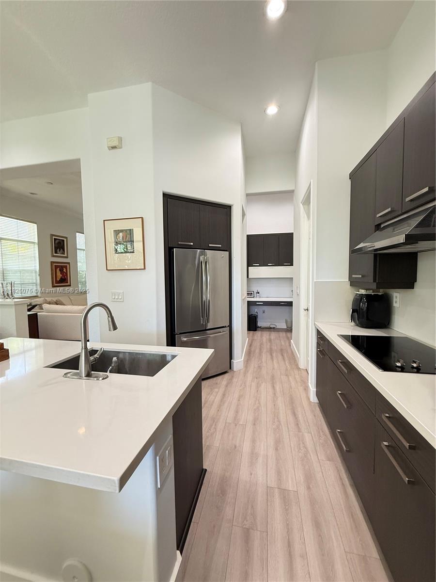 DORAL ISLES MEDITERRANEA - Residential Lease