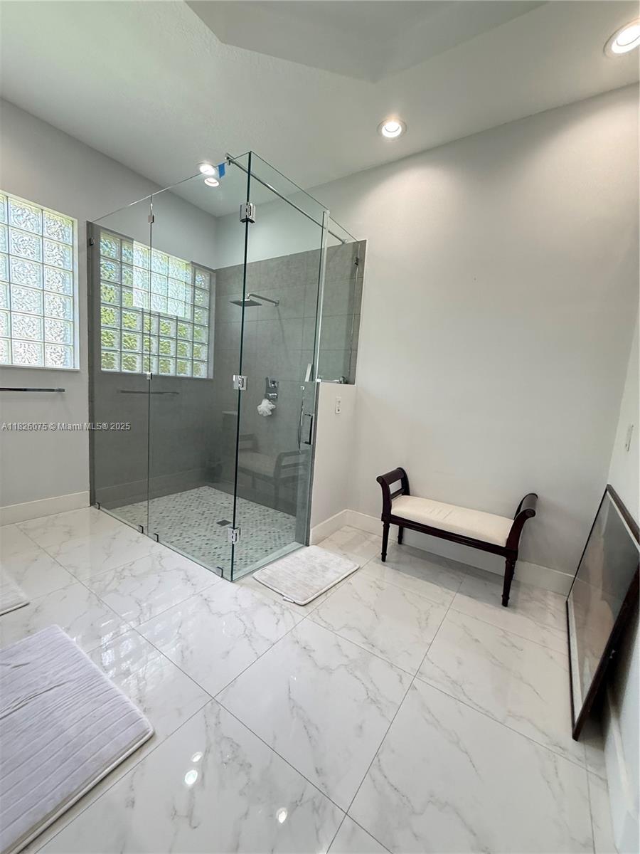 DORAL ISLES MEDITERRANEA - Residential Lease