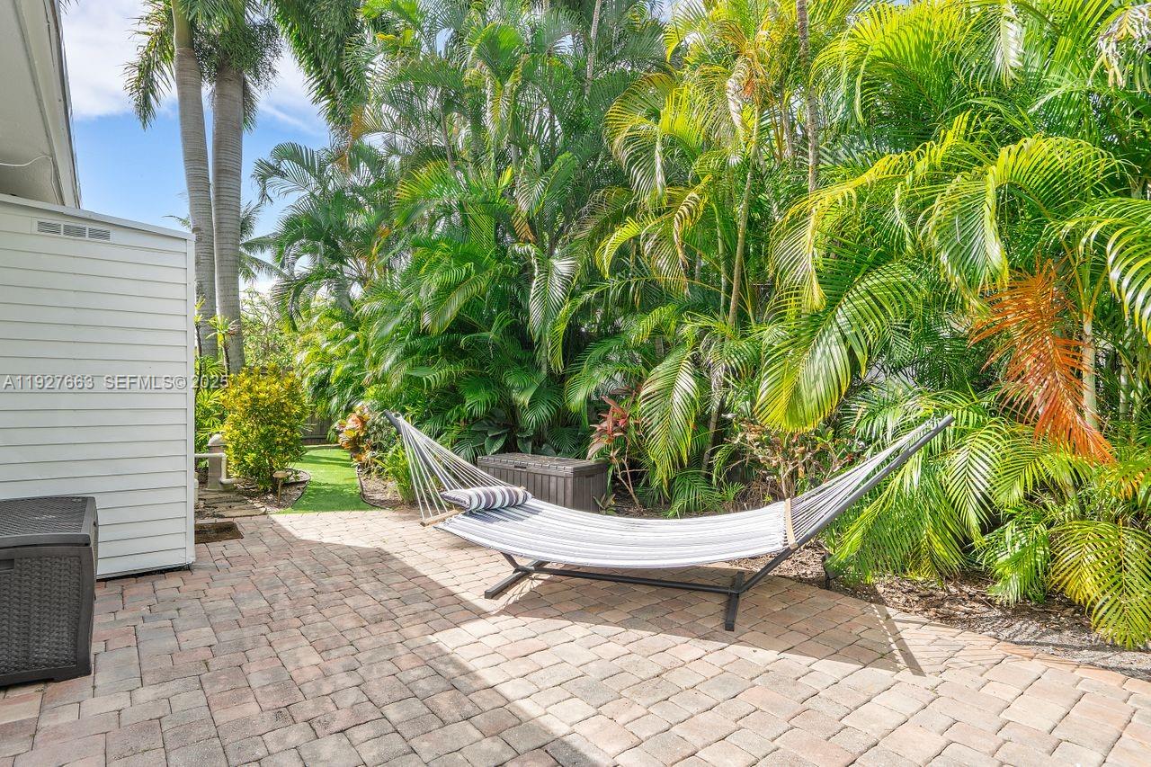 MIDDLE RIVER ESTATES - Residential