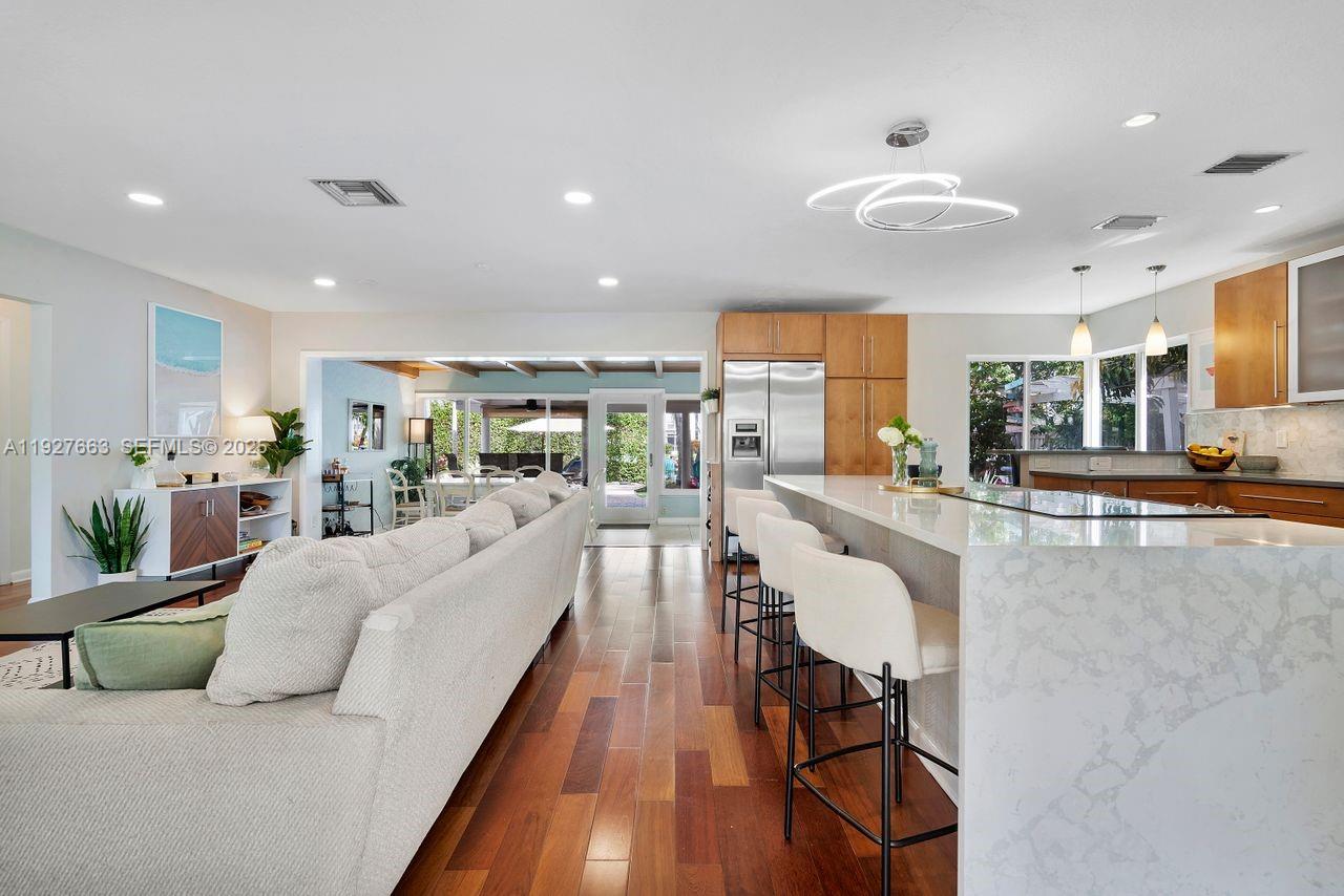 MIDDLE RIVER ESTATES - Residential