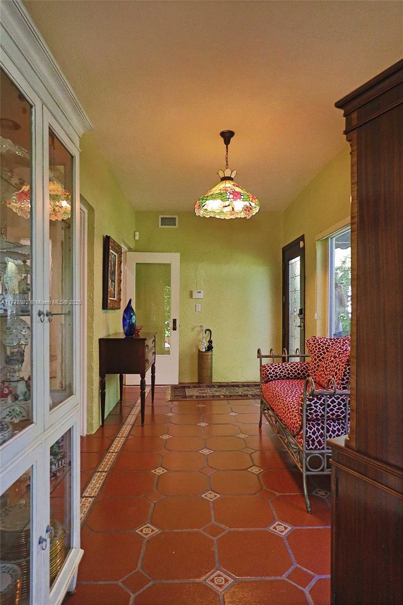 WATERBURY - Residential