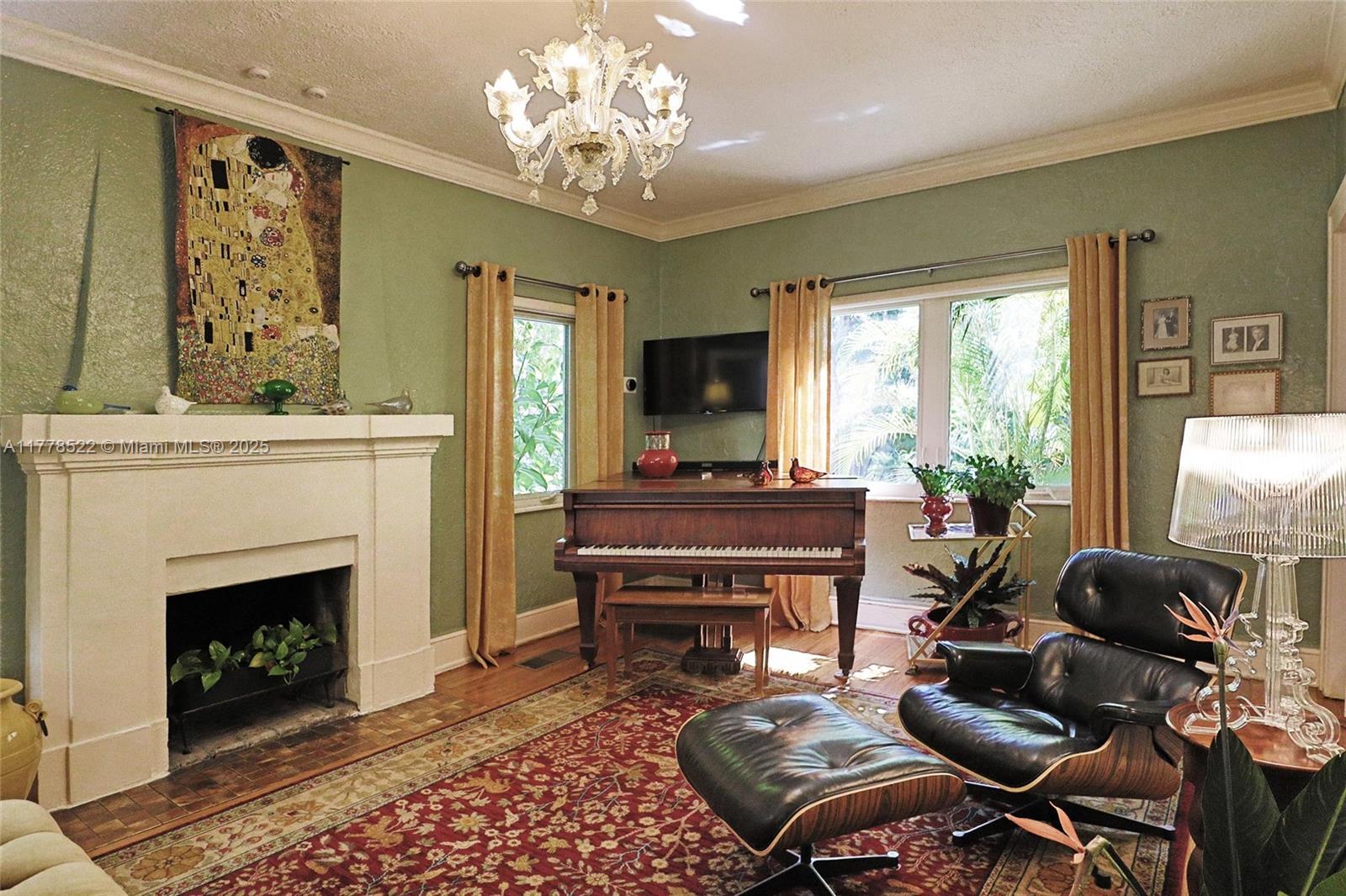 WATERBURY - Residential