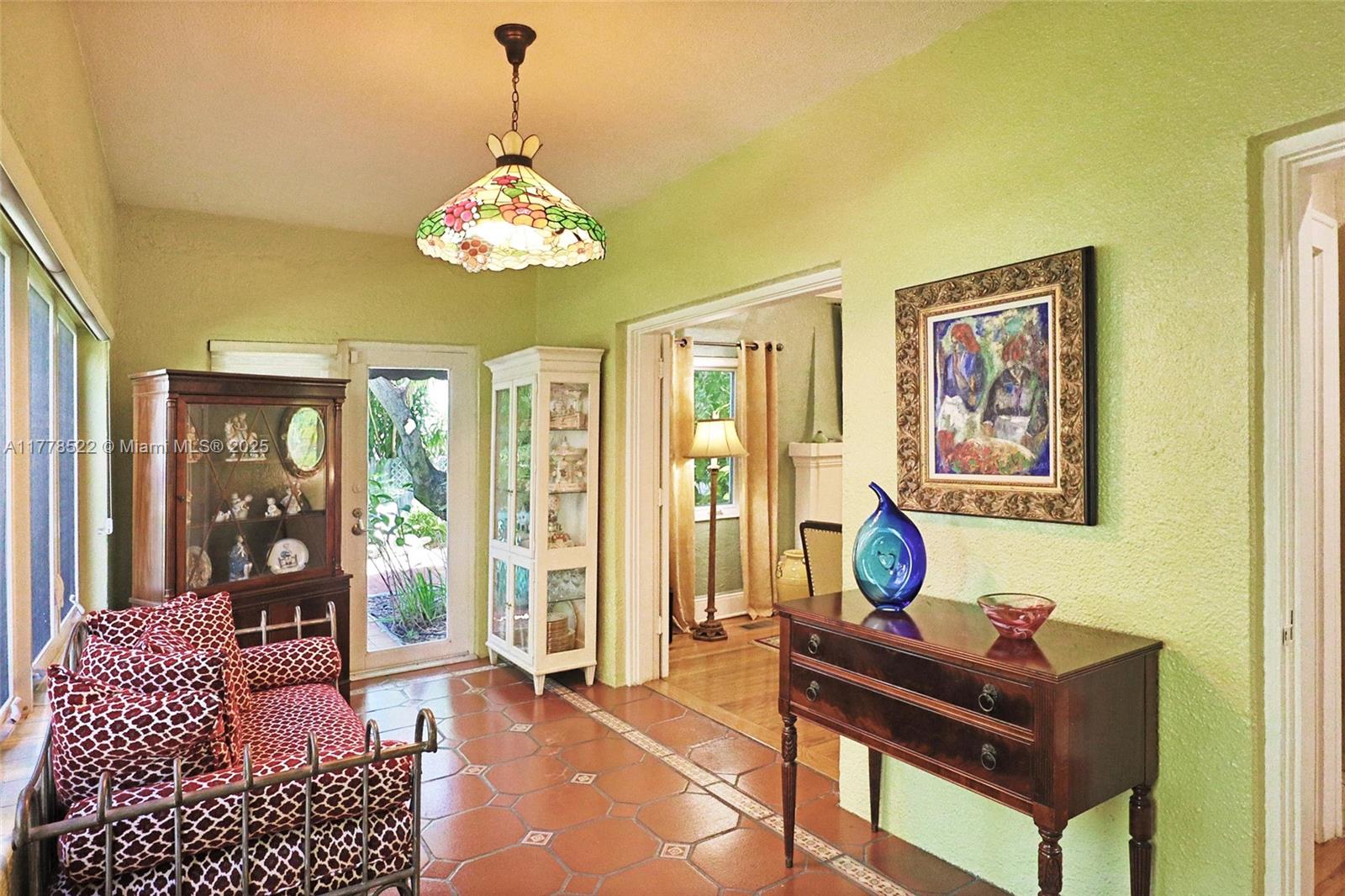 WATERBURY - Residential