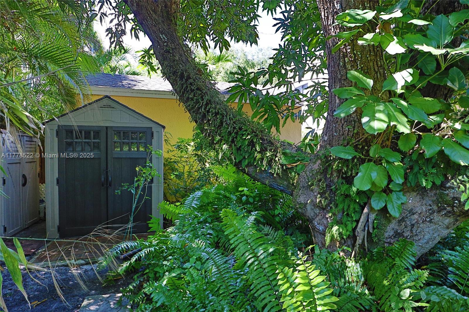 WATERBURY - Residential