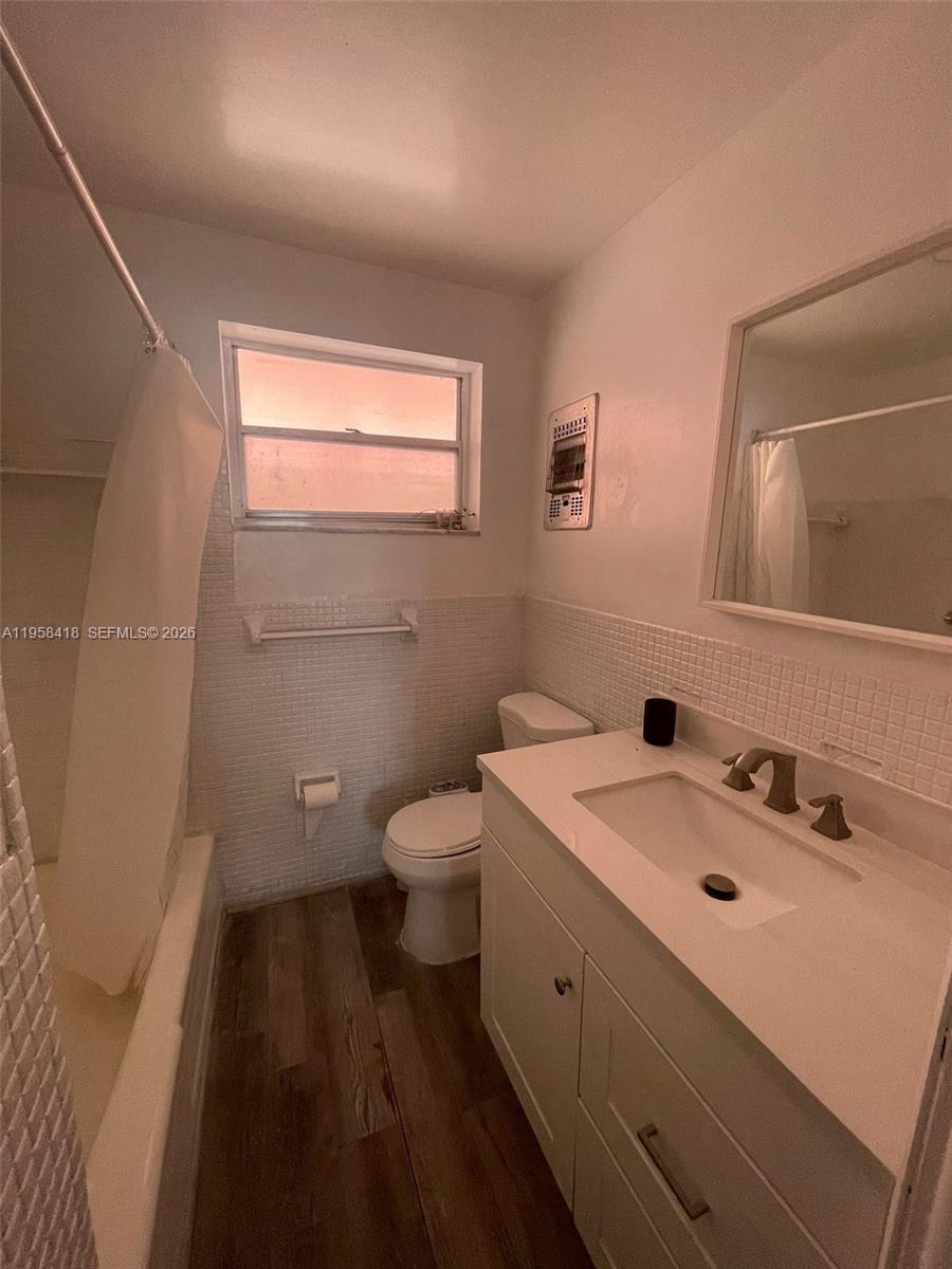 FIRST GULFSTREAM GARDEN - Residential Lease