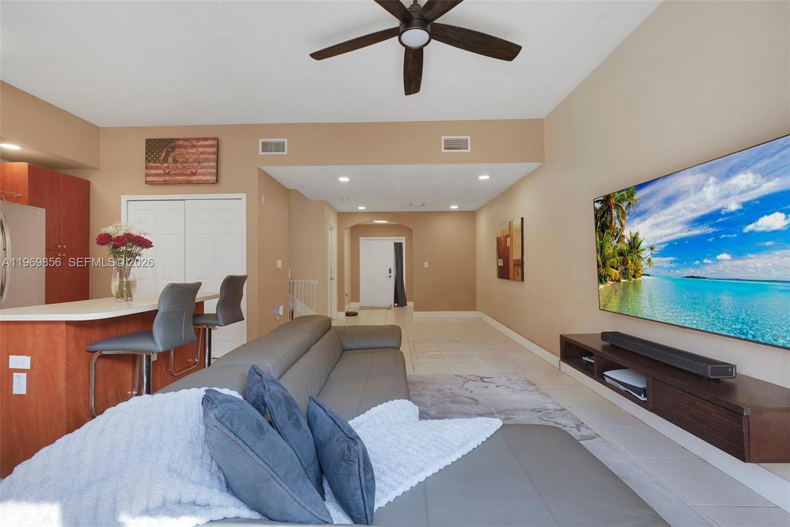 LAKES BY THE BAY JAY - Residential