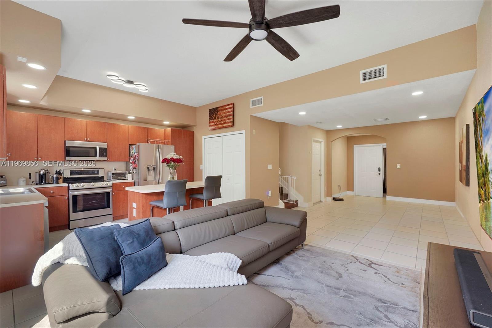 LAKES BY THE BAY JAY - Residential