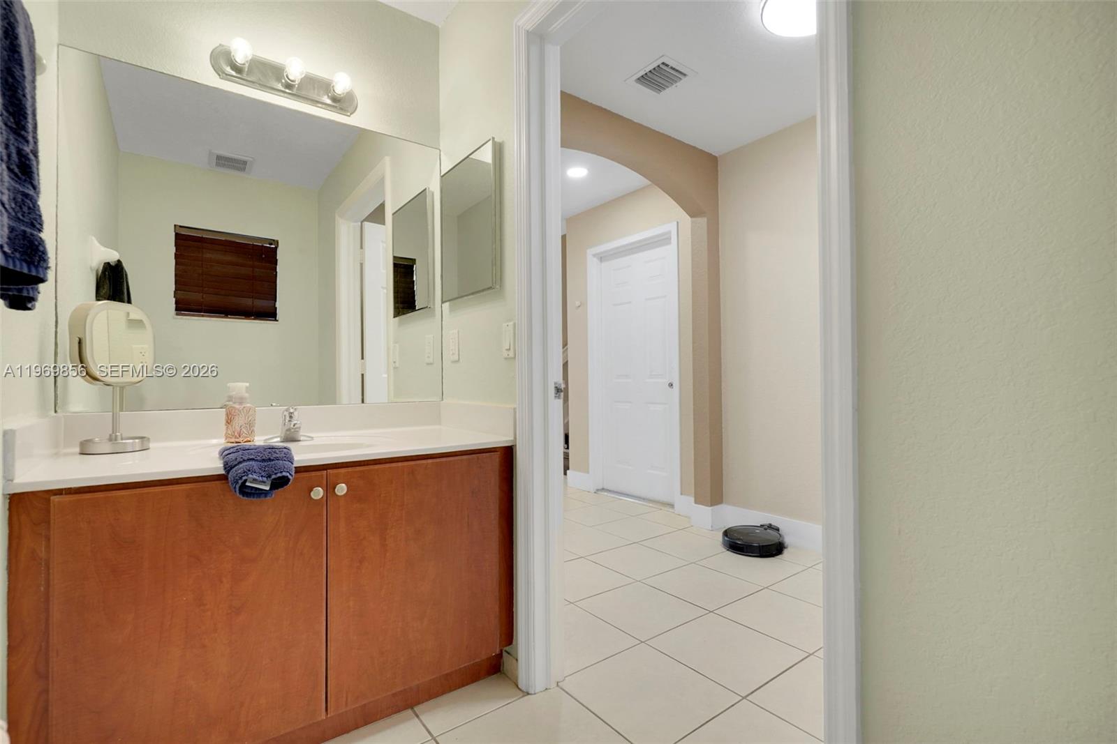 LAKES BY THE BAY JAY - Residential