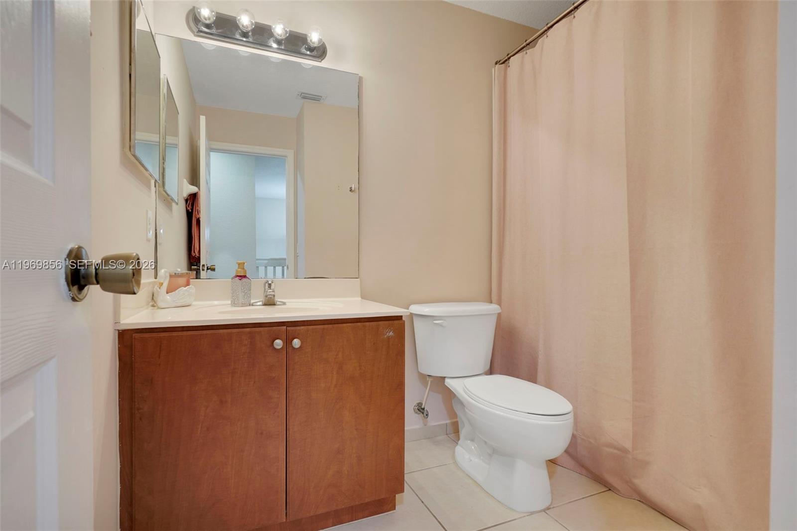 LAKES BY THE BAY JAY - Residential