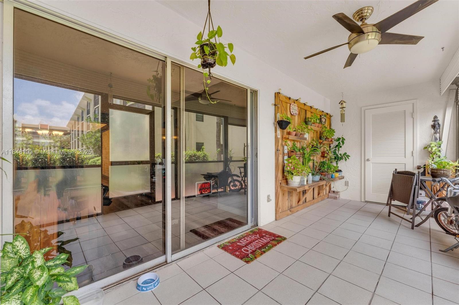 PINES OF BOCA BARWOOD COND - Residential