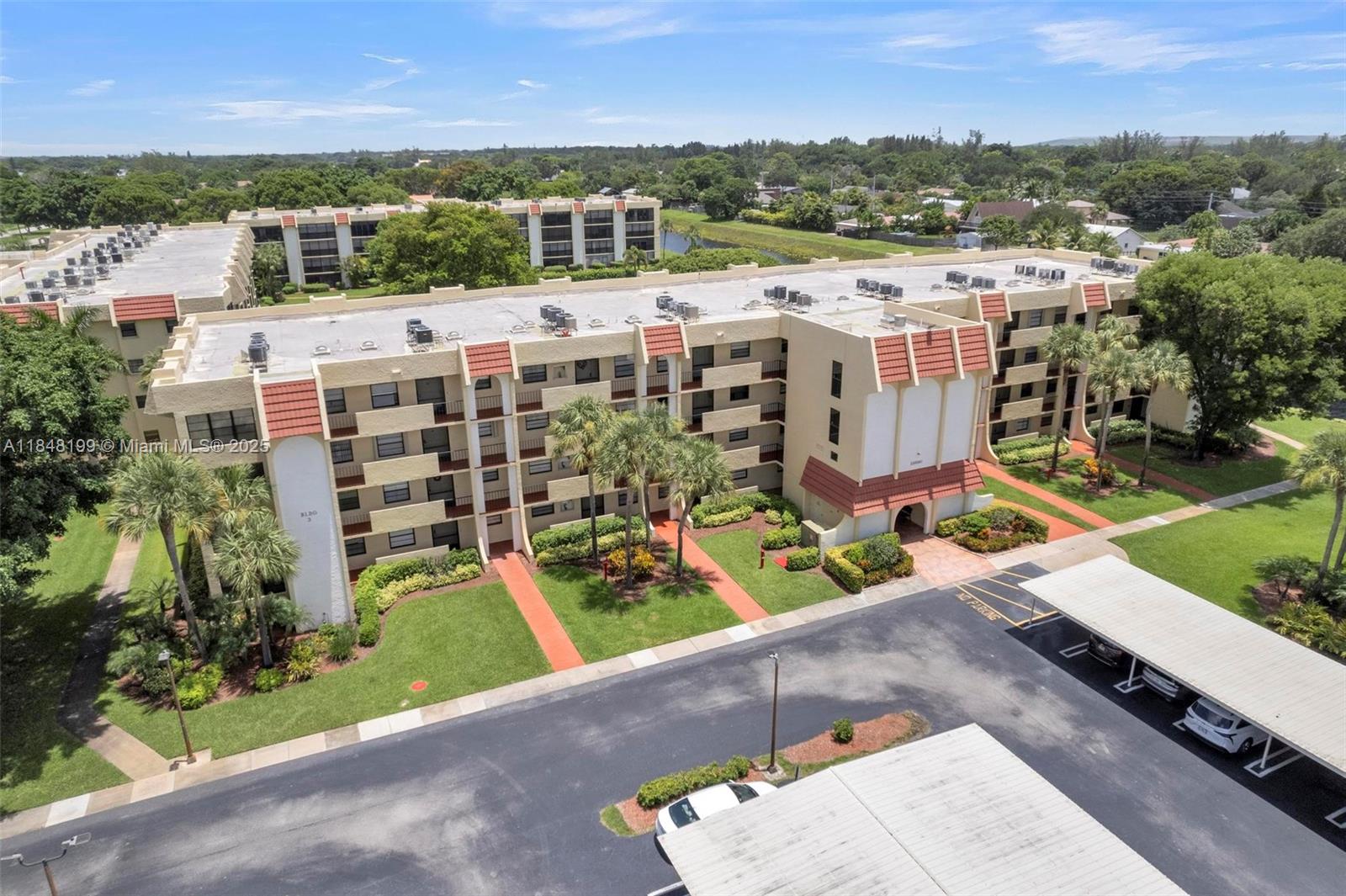 PINES OF BOCA BARWOOD COND - Residential