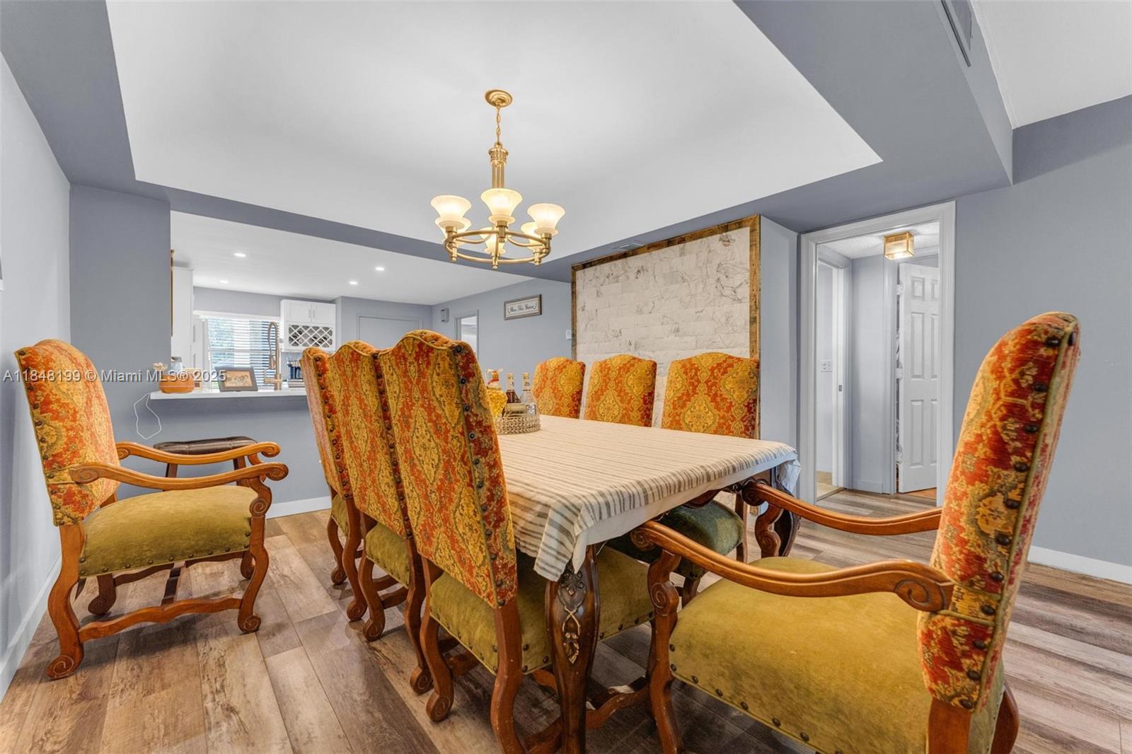 PINES OF BOCA BARWOOD COND - Residential