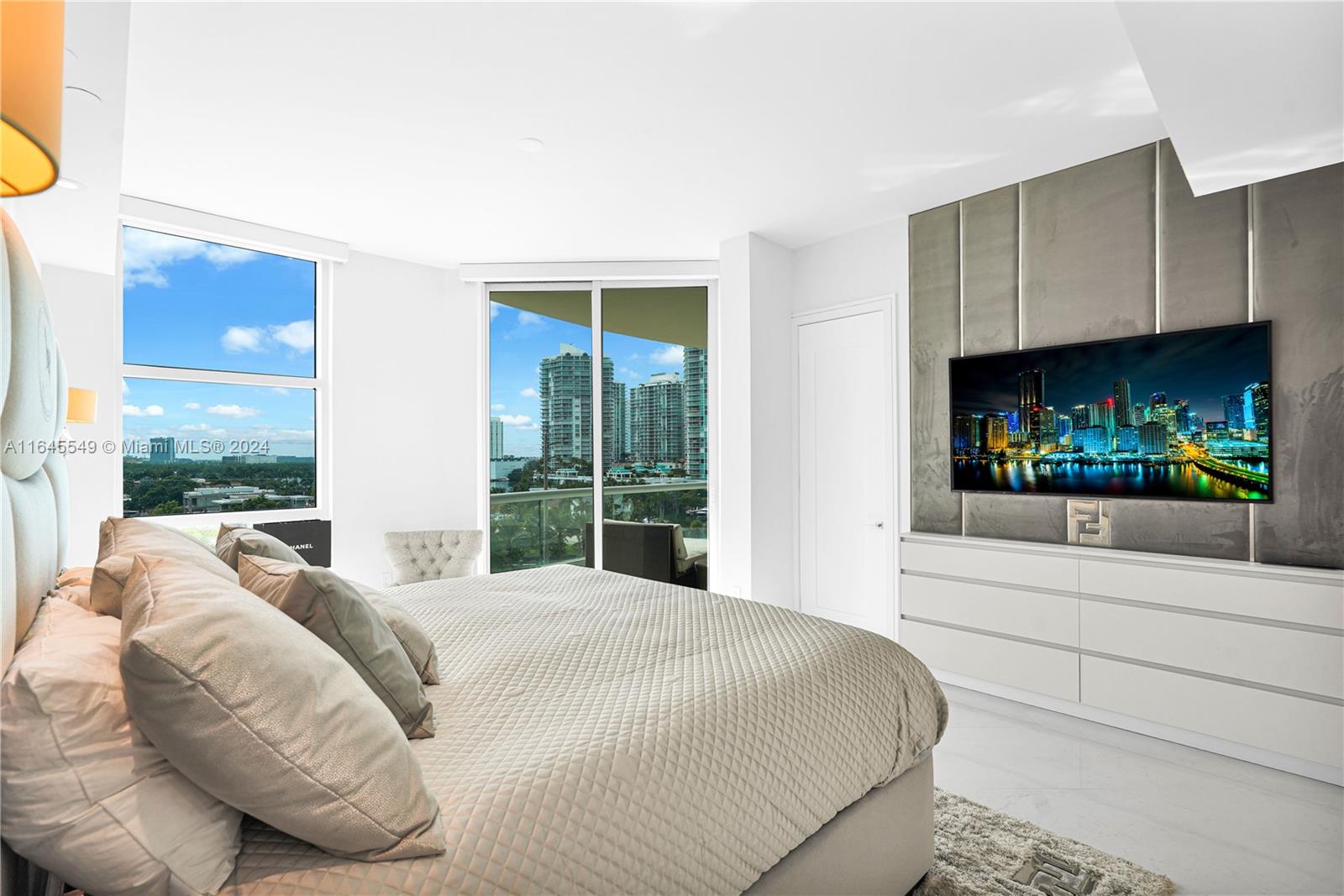 TURNBERRY OCEAN COLONY - Residential