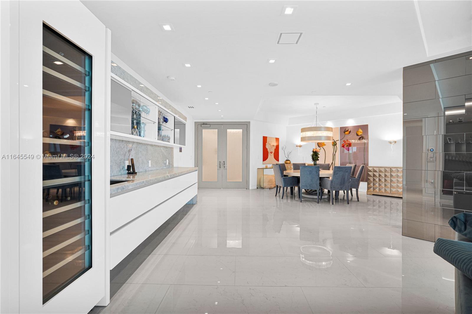 TURNBERRY OCEAN COLONY - Residential