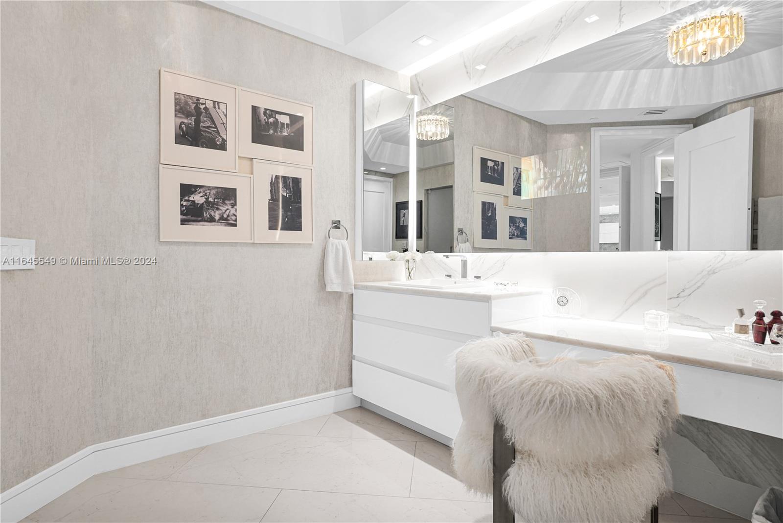 TURNBERRY OCEAN COLONY - Residential