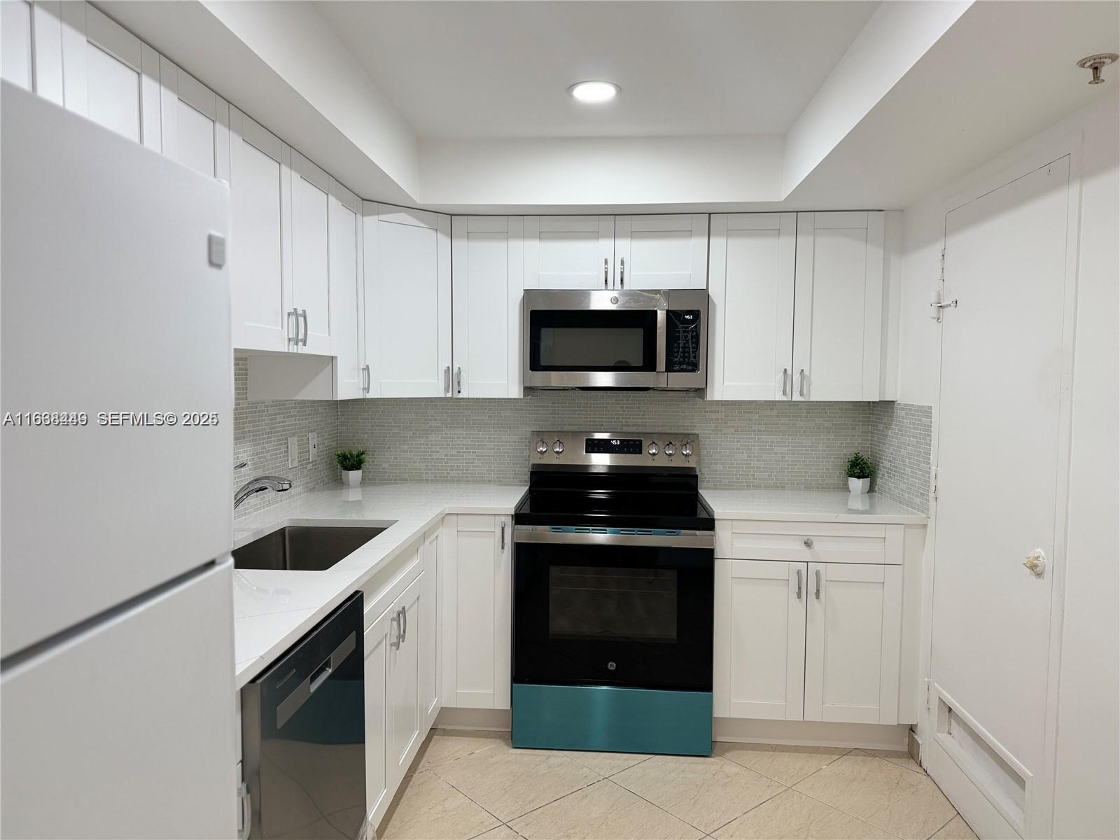 COASTAL TOWERS CONDO - Residential