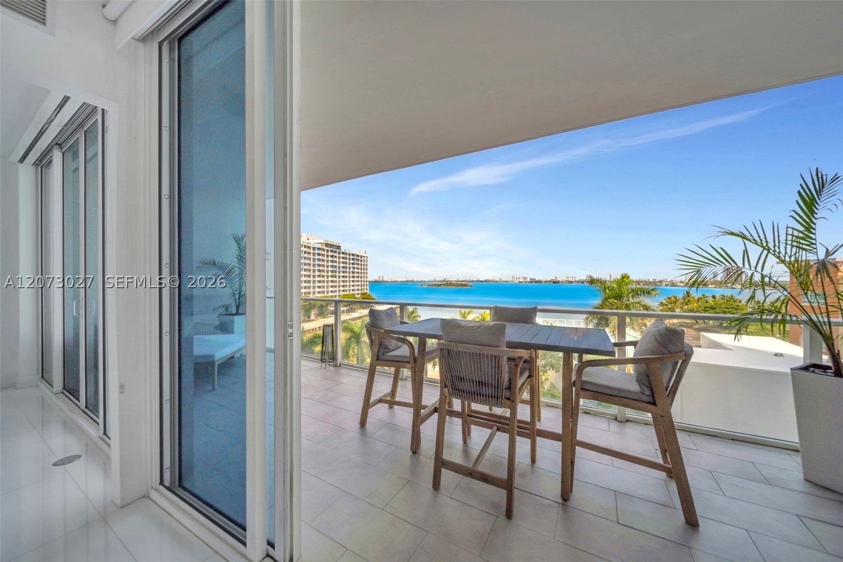 2020 N Bayshore Dr 708