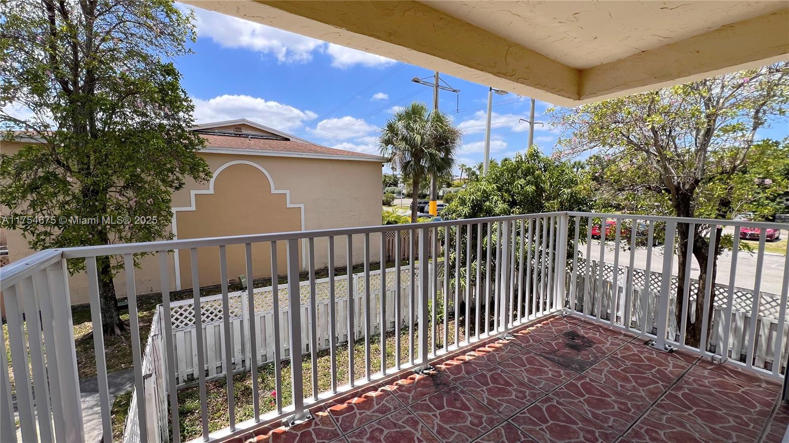 Rental Property at 4670 Nw 79th Ave 2F, Doral, Miami-Dade County, Florida - Bedrooms: 2 
Bathrooms: 2  - $2,250 MO.
