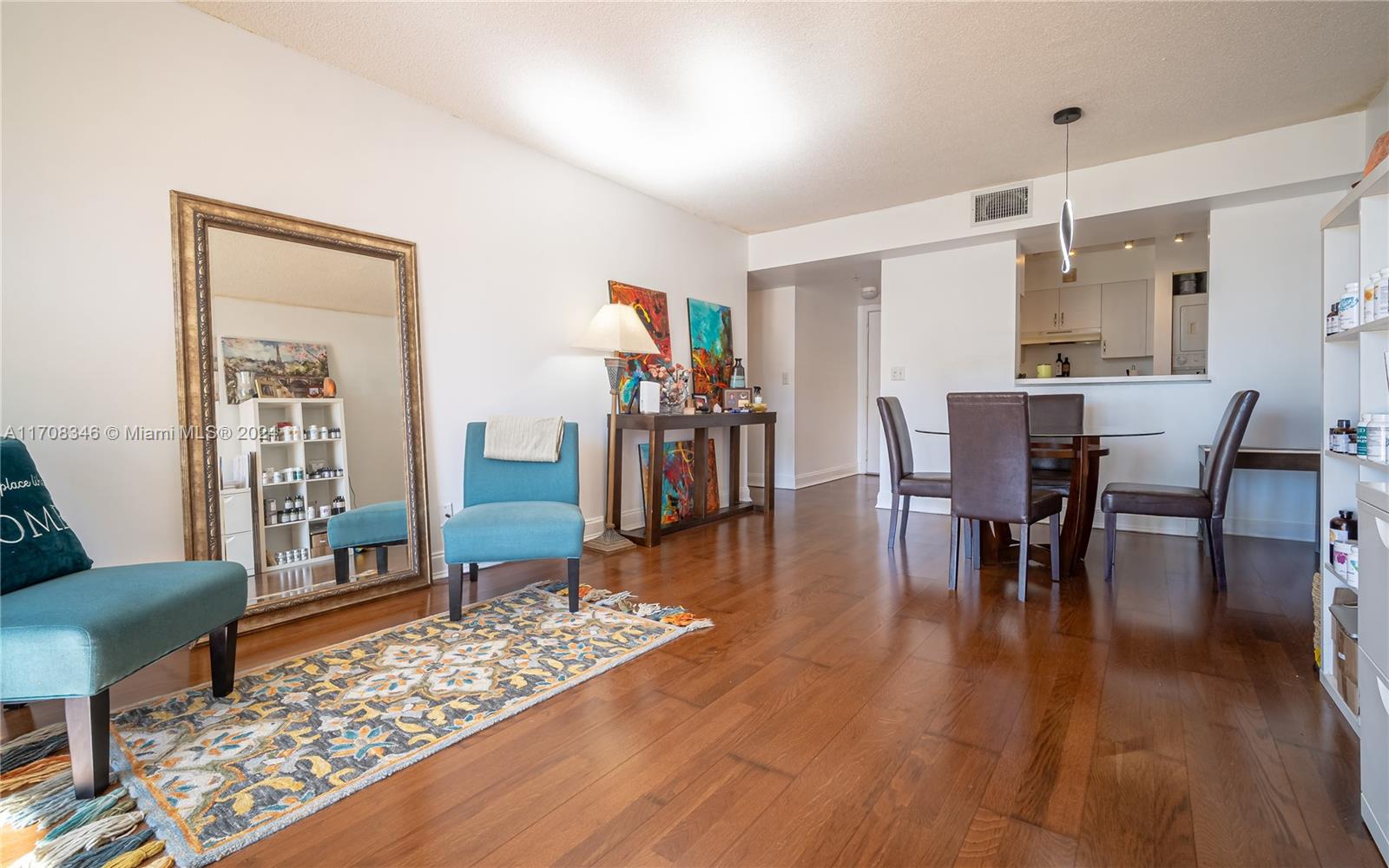 SHERIDAN EAST CONDO BLDG - Residential