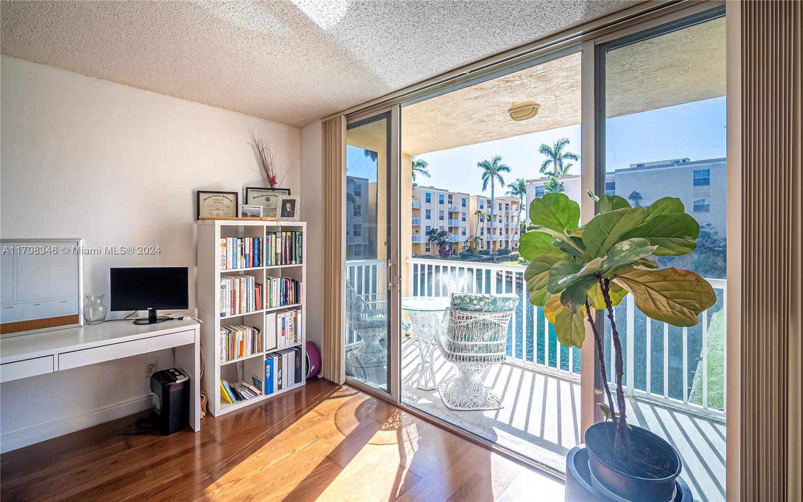 SHERIDAN EAST CONDO BLDG - Residential