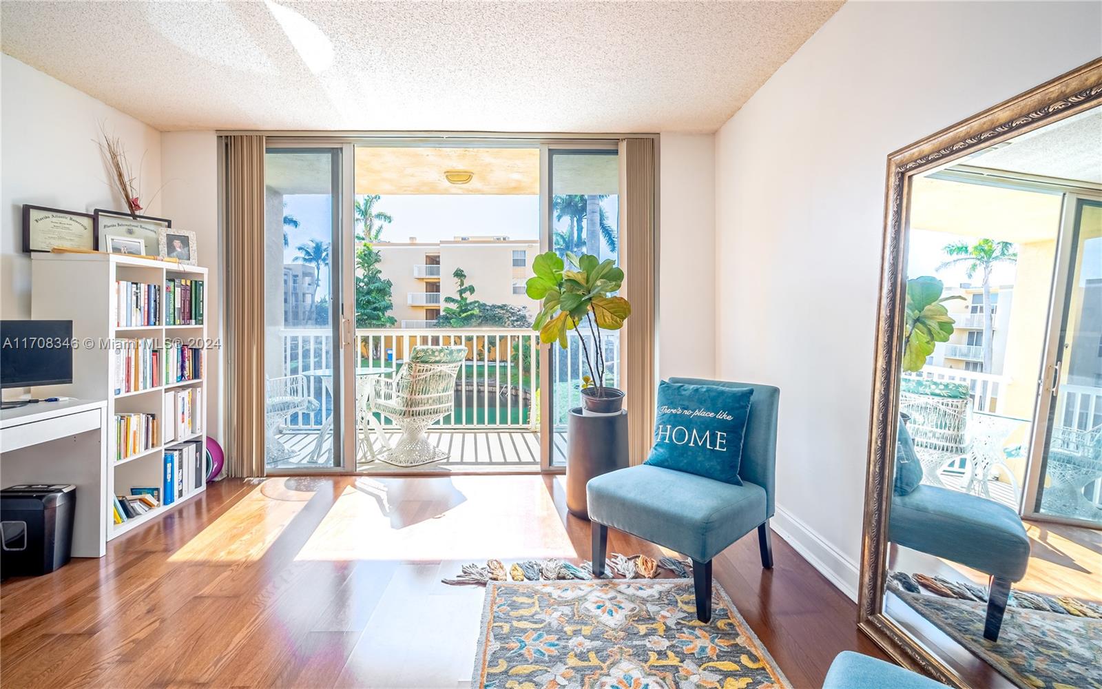 SHERIDAN EAST CONDO BLDG - Residential