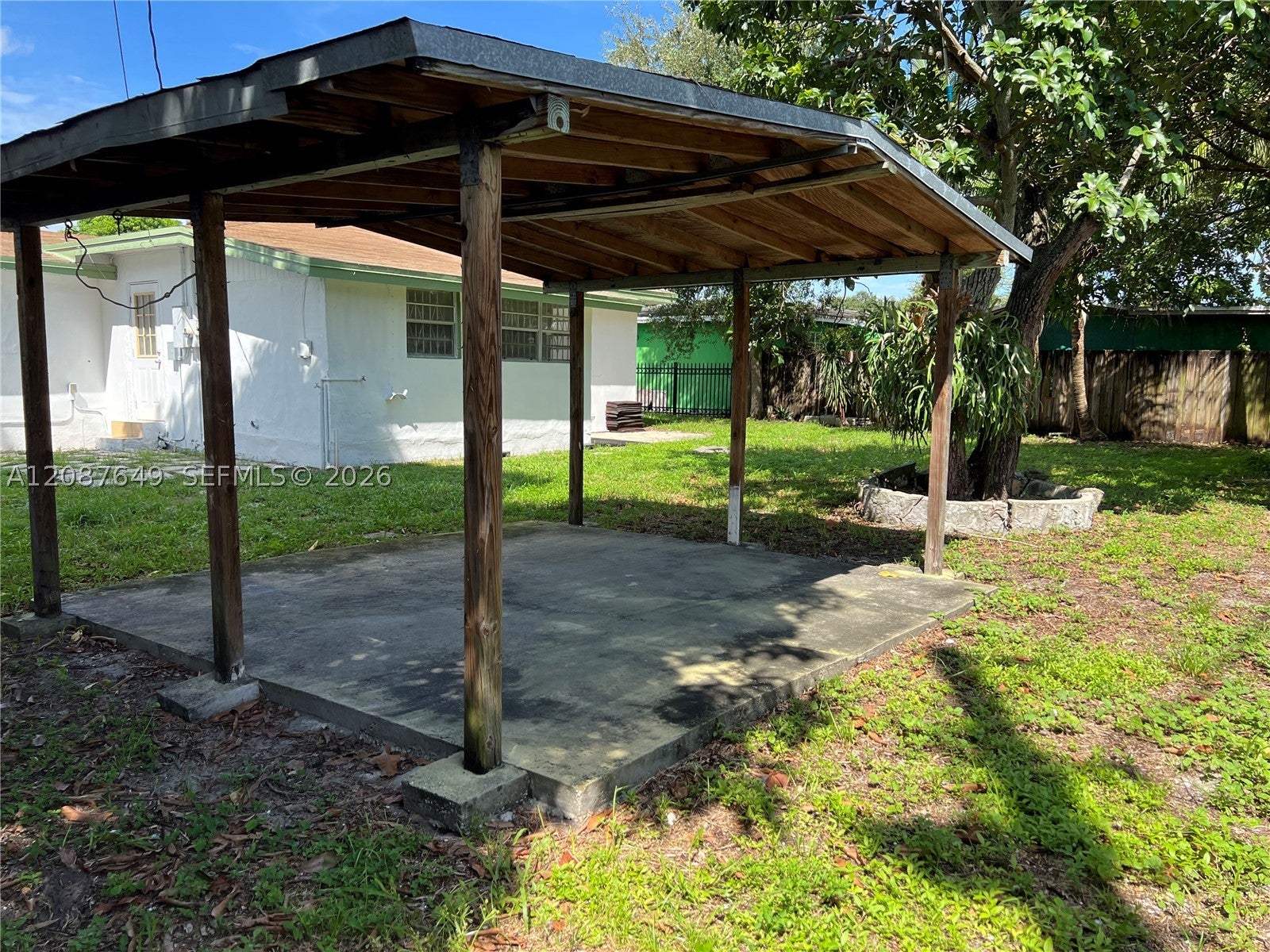 1740 NW 90th St