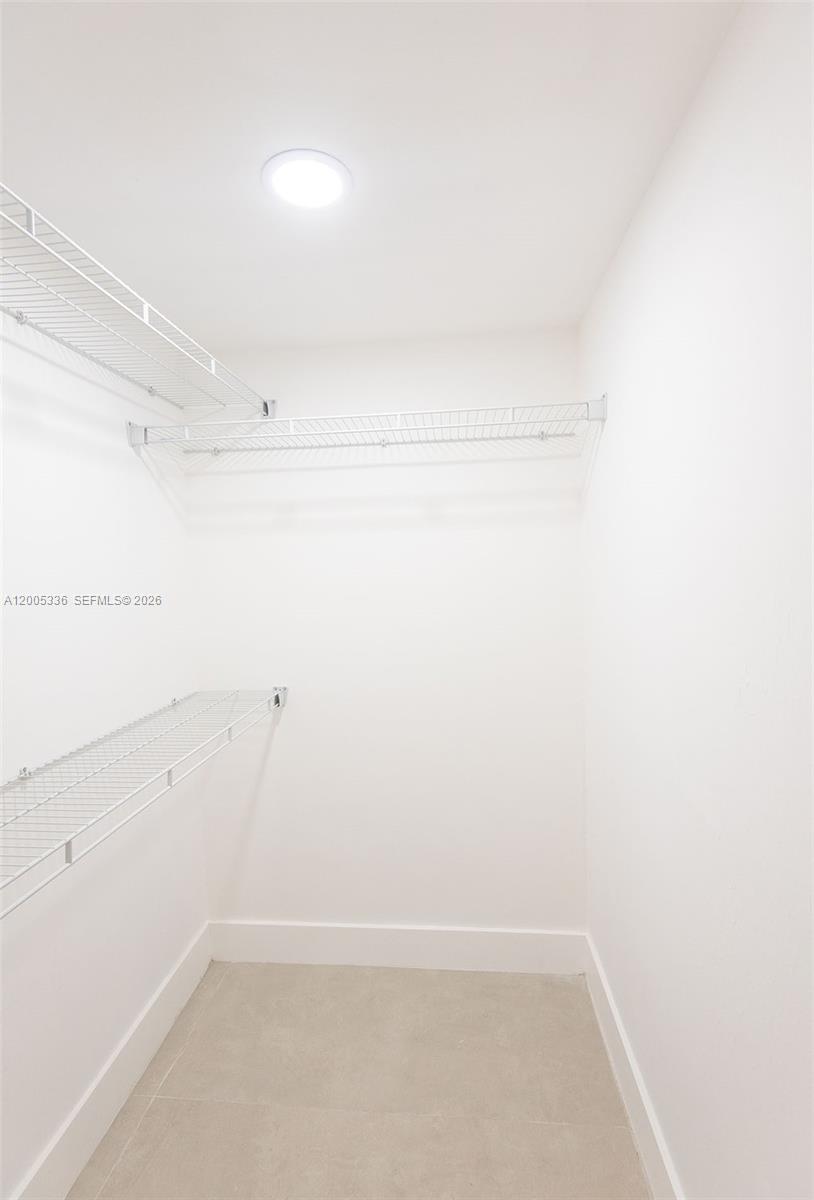 JADE WINDS GROUP-DAISY GA - Residential