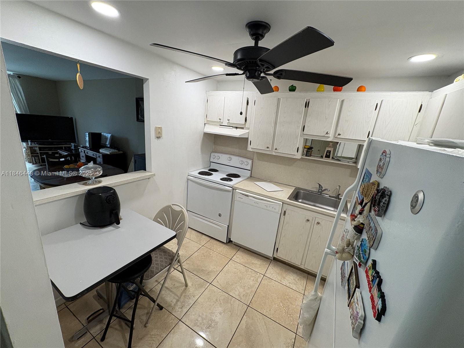 WOODSIDE APTS CONDO - Residential