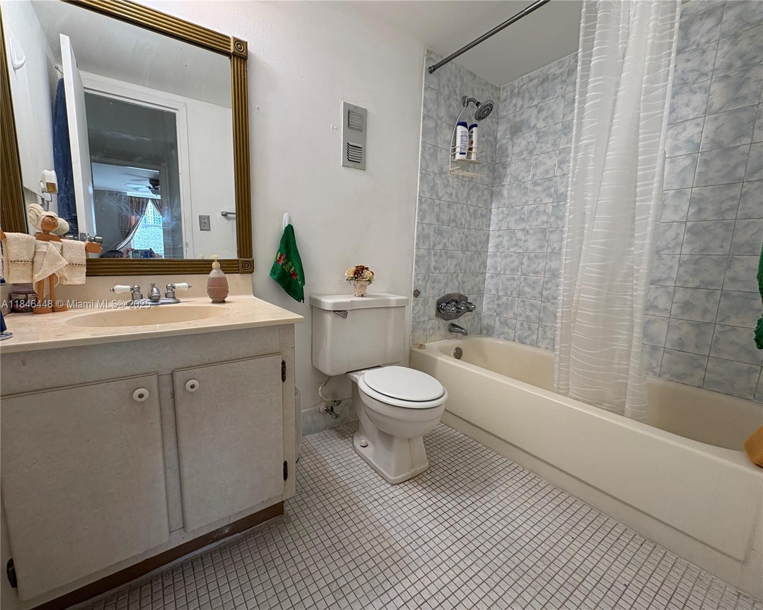 WOODSIDE APTS CONDO - Residential