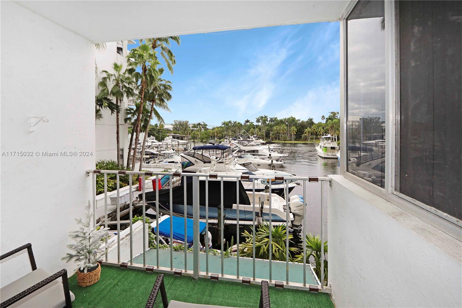RIVER RUN CONDO PH I - Residential