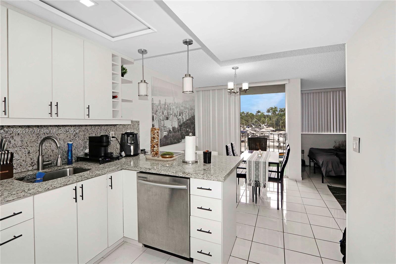 RIVER RUN CONDO PH I - Residential