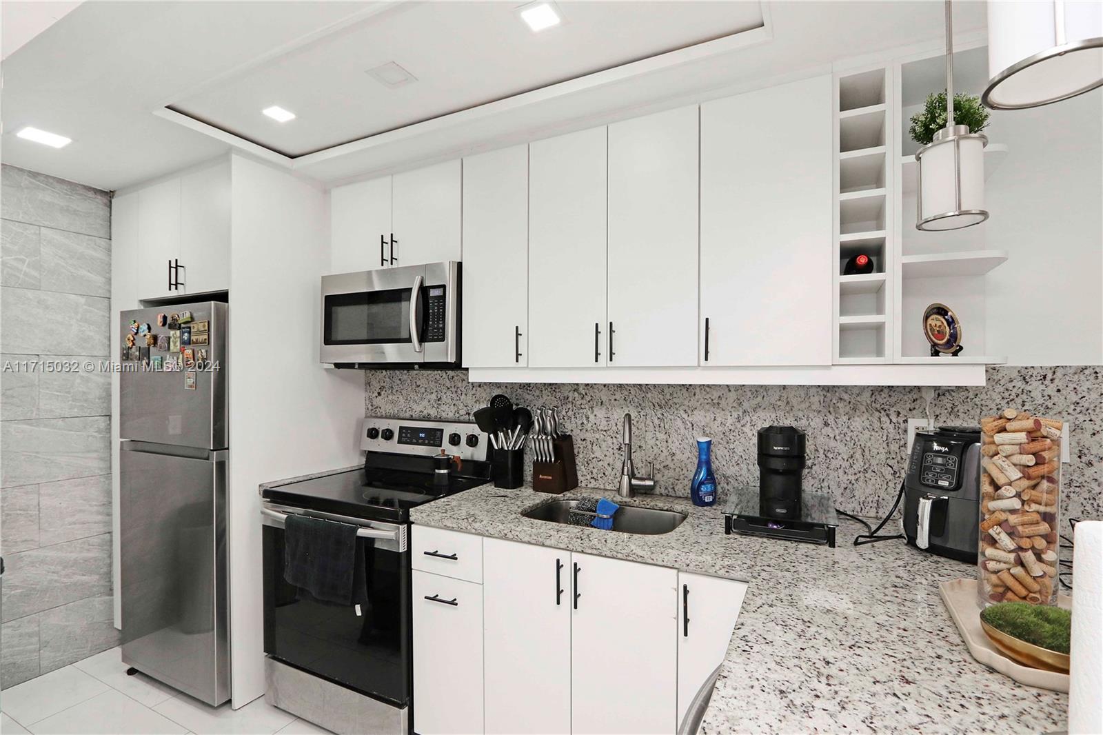 RIVER RUN CONDO PH I - Residential