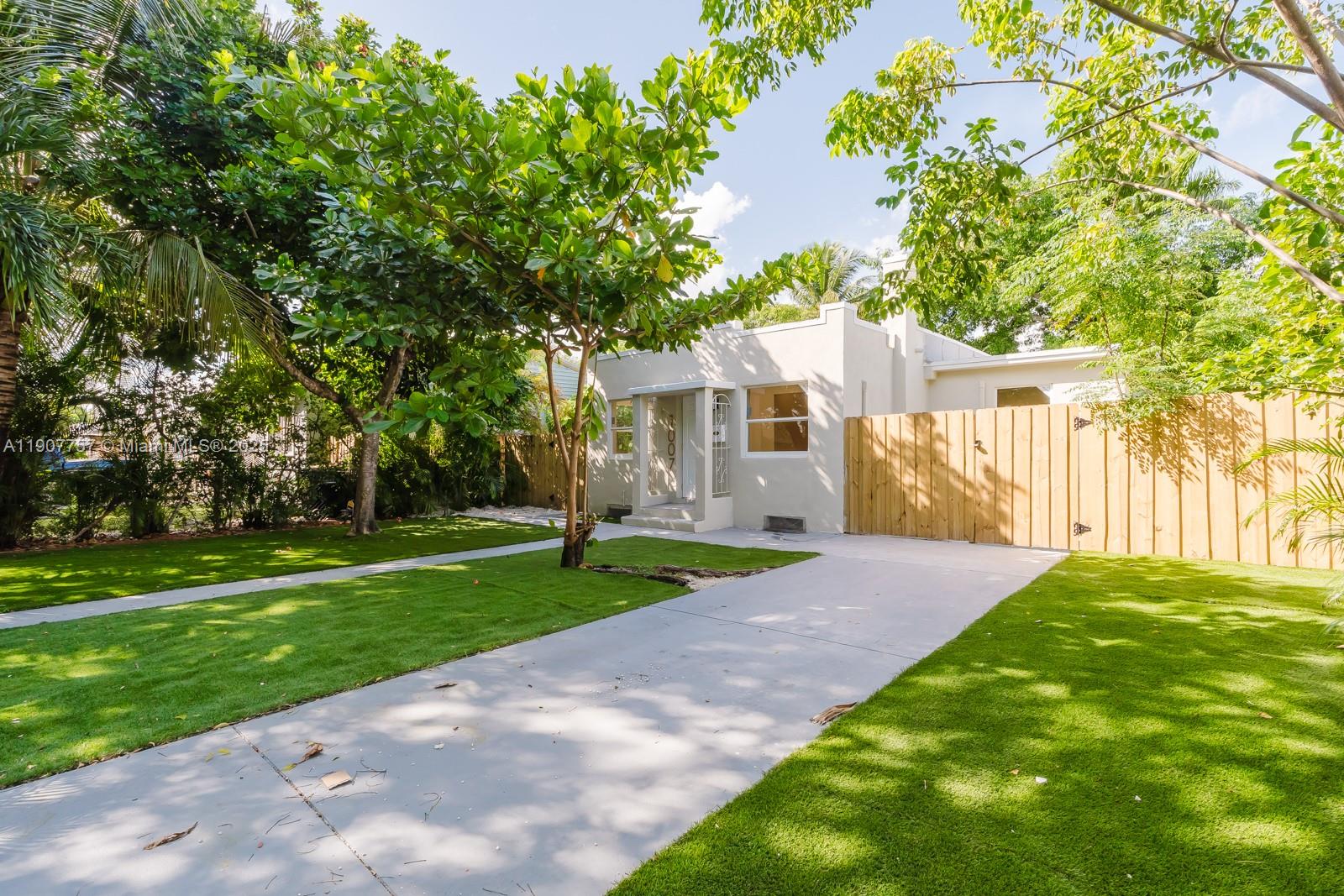 SUNKIST GROVE - Residential