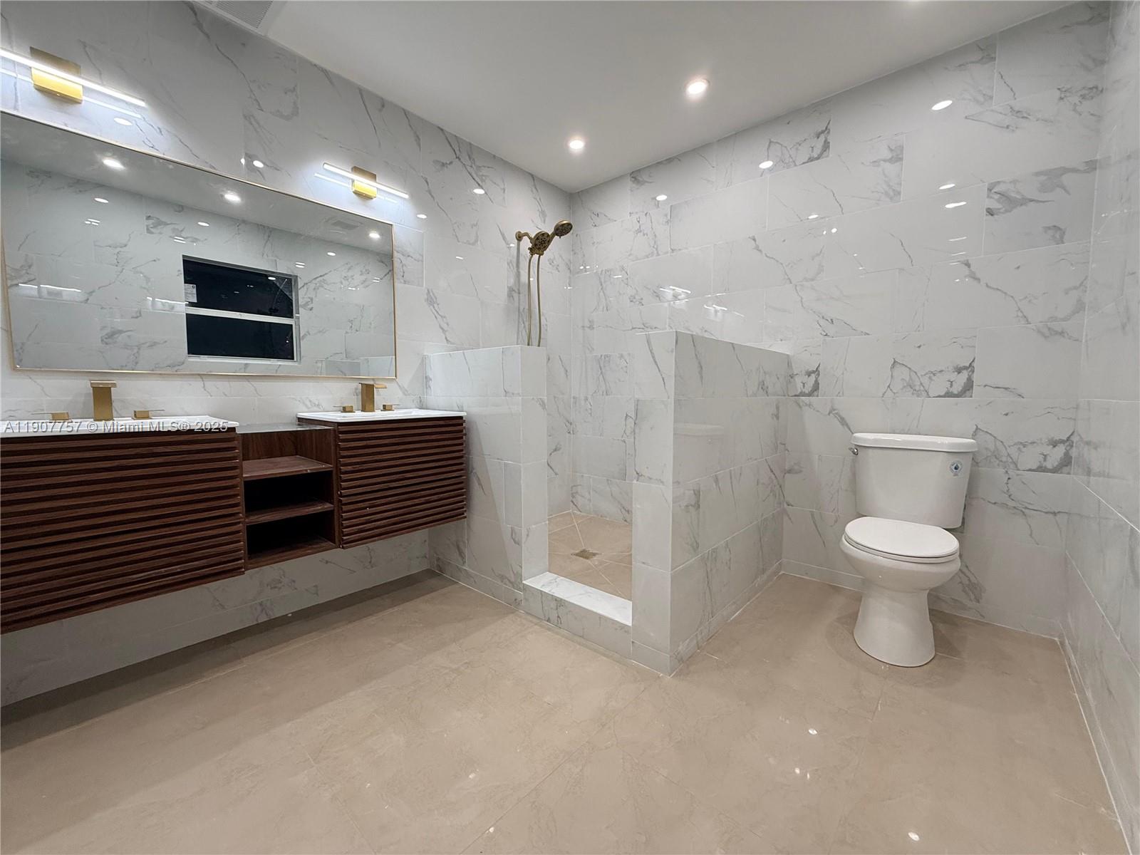 SUNKIST GROVE - Residential