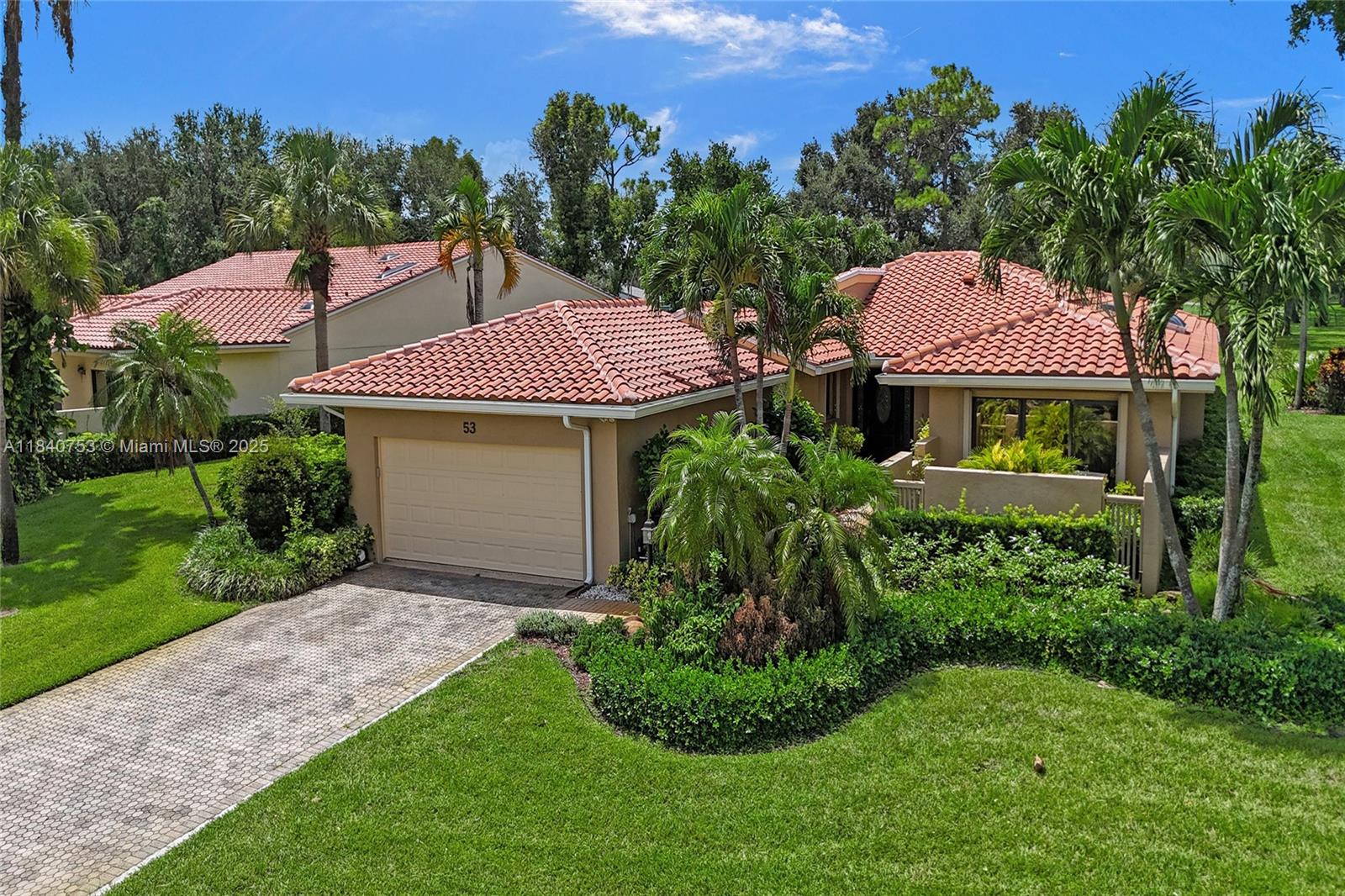 53 Northwoods Ln