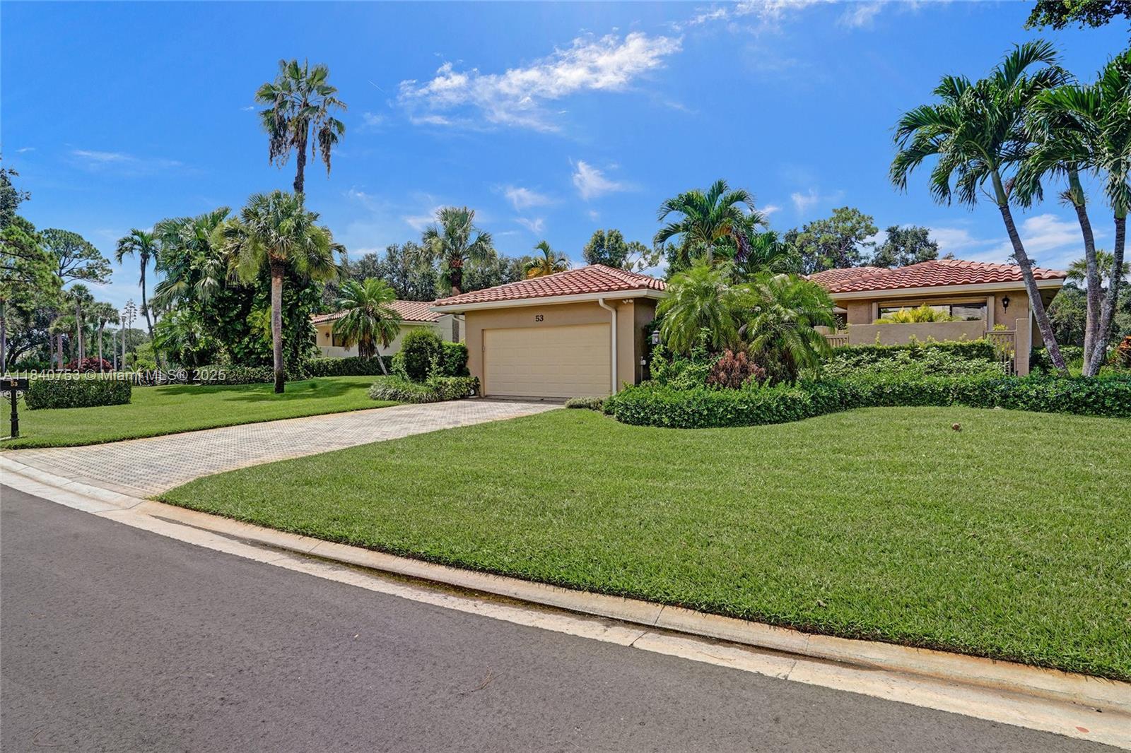 53 Northwoods Ln
