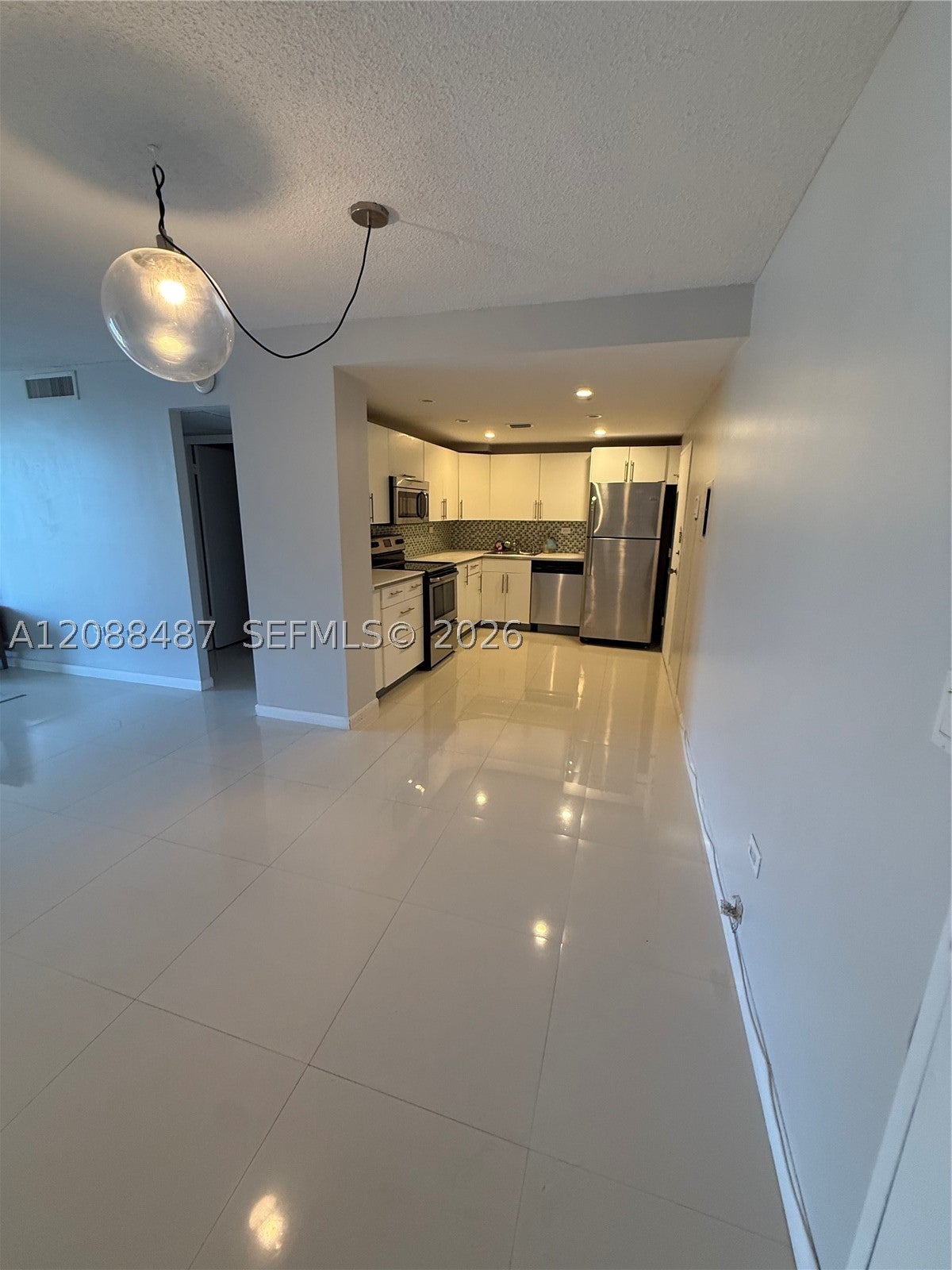 5555 Collins Ave 12Z