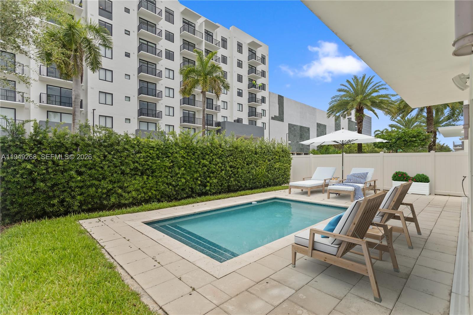 OASIS PARK SQUARE AT DORA - Residential