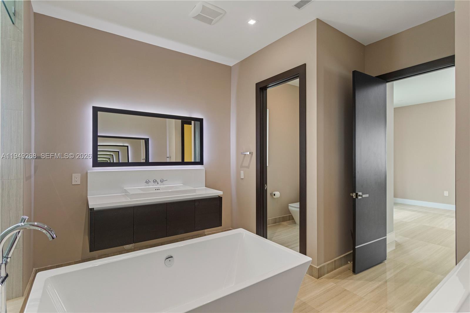 OASIS PARK SQUARE AT DORA - Residential