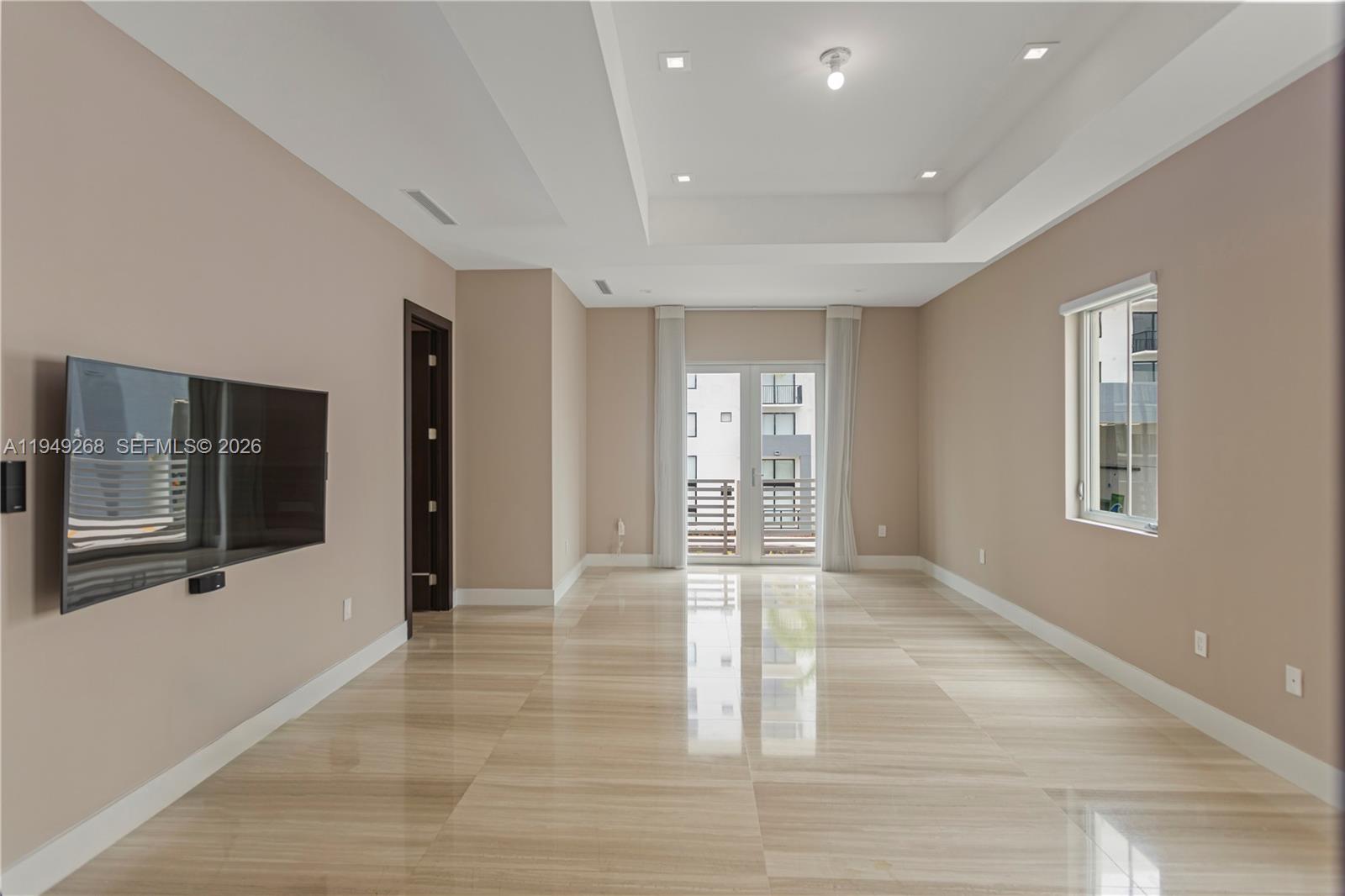 OASIS PARK SQUARE AT DORA - Residential