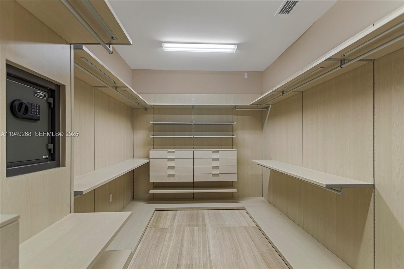 OASIS PARK SQUARE AT DORA - Residential